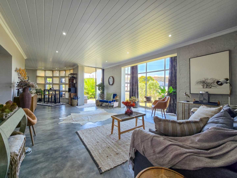 3 Bedroom Property for Sale in Stilbaai Wes Western Cape